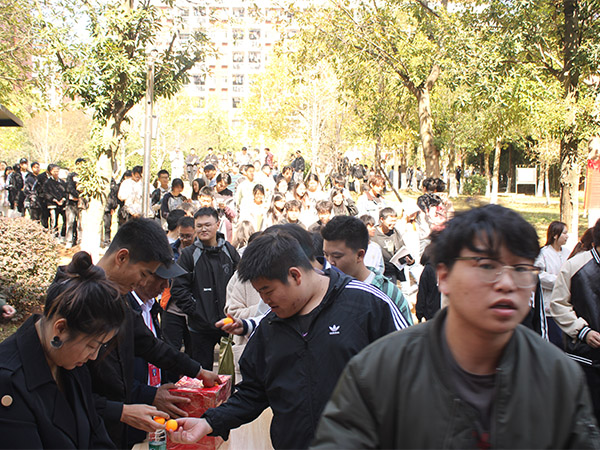 感恩回饋——免費(fèi)抽餐券活動(dòng)